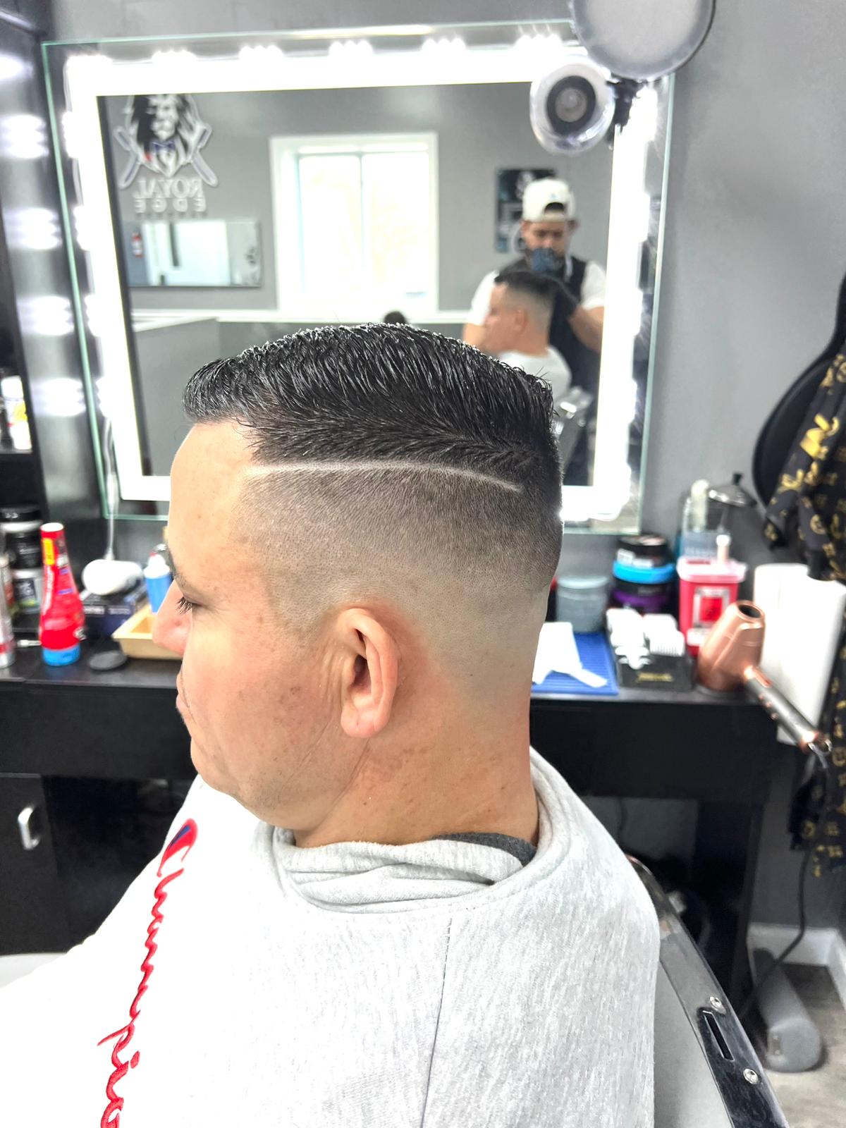 Primer plano de un corte de pelo texturizado